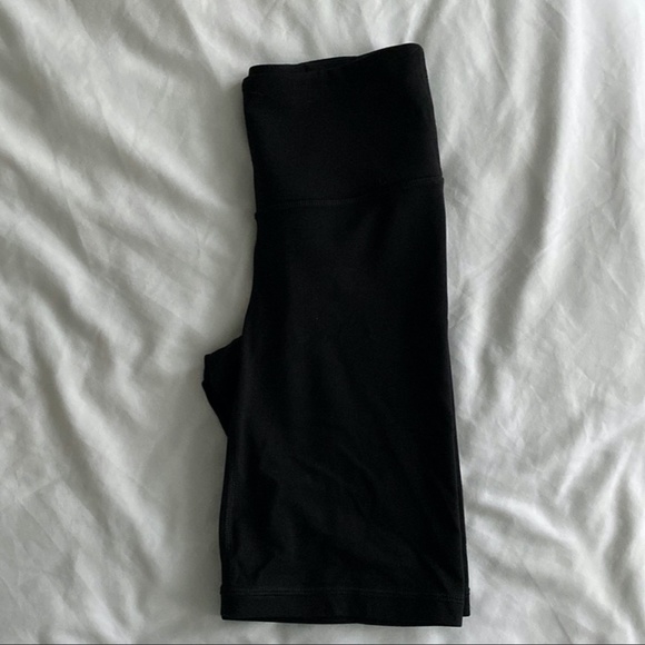 Athleta Elation 8" “Biker” Short - Picture 2 of 4